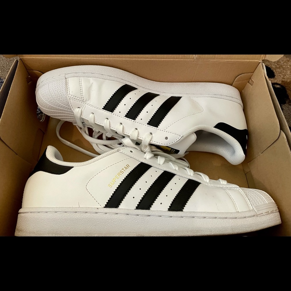**MEN’S Worn Once** ADDIDAS Superstar Size 11.5, flat white/black.